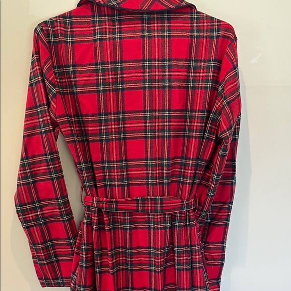 Pendleton Red and Green Cape with Notched Lapel - Picture 5 of 5